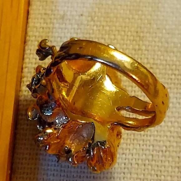 ๐14K Amethyst and diamond ring๐ - Picture 3 of 16